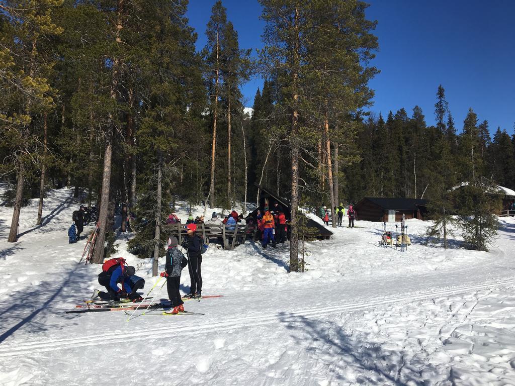 Villa Yllaeksen Yoepuu Äkäslompolo Exterior foto